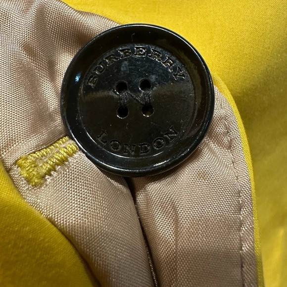 Burberry Women's Yellow Button Down Trench Coat Size-10 - Picture 6 of 9